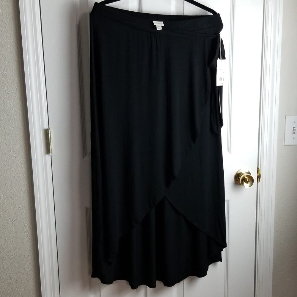 Crisscross high low black skirt
